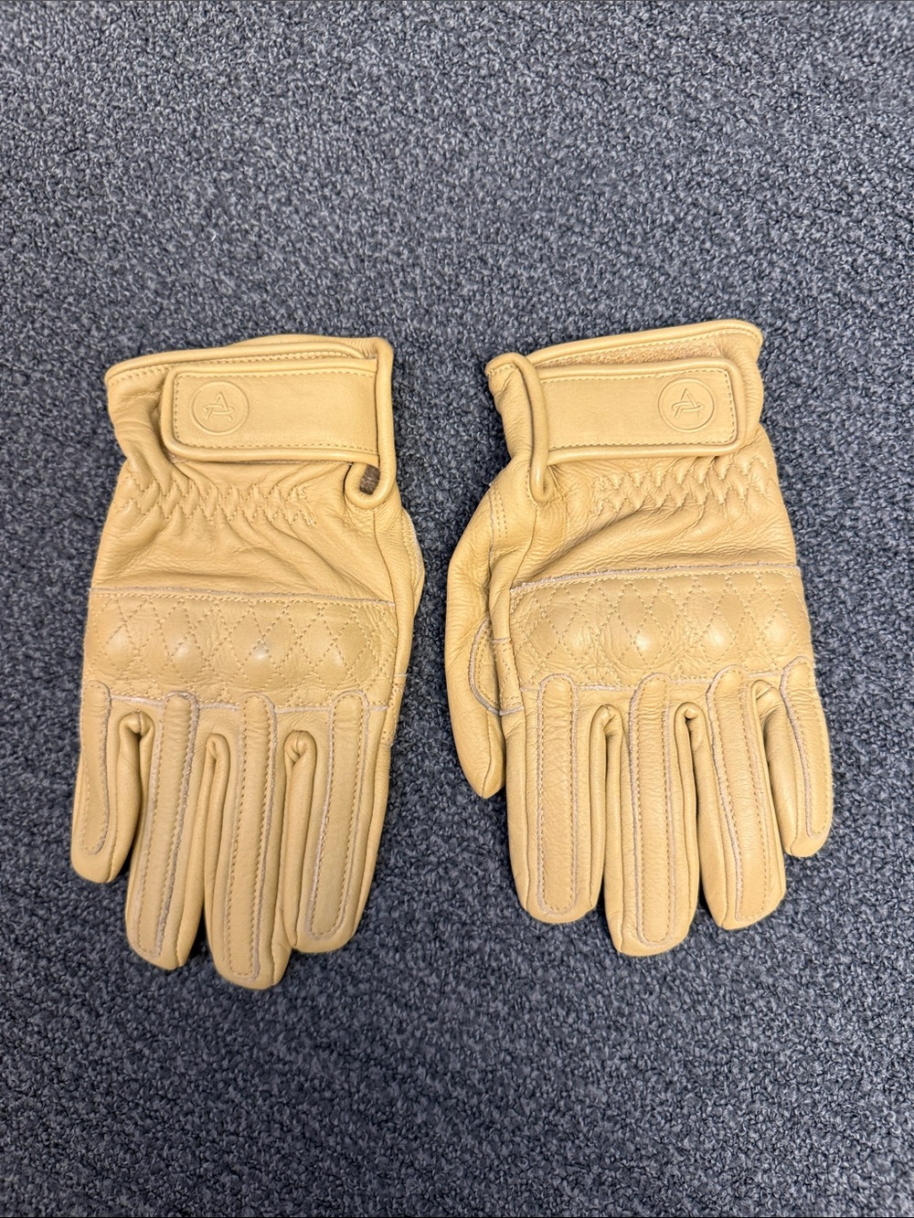 Aether Moto Glove in Tan